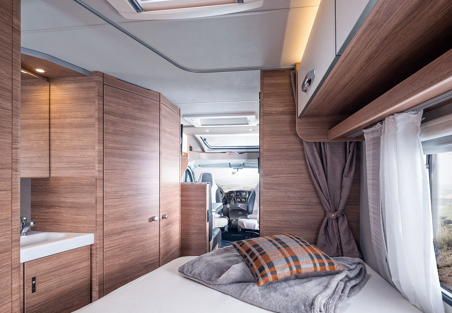 Camping-car profilé CaraCompact lit