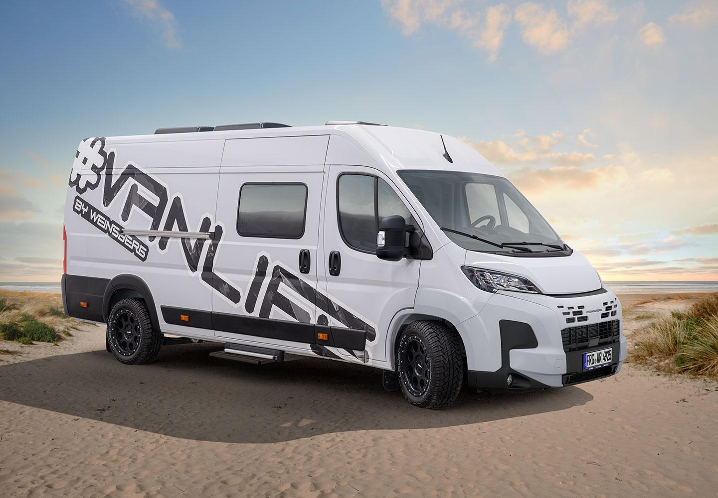Fourgon Weinsberg Caralife à la plage